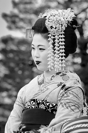 Maiko (apprentice Geisha)